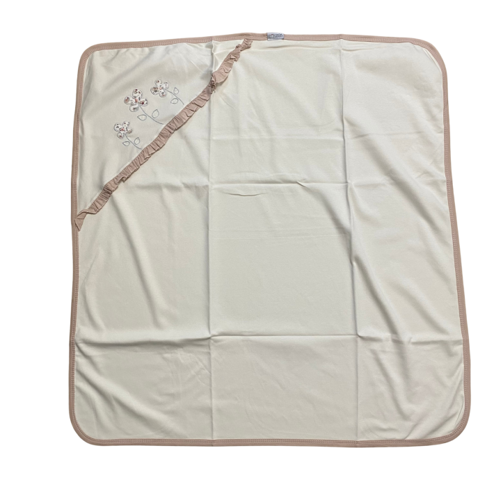 Păturică bebe din bumbac cu aplicații florale brodate și volănaș decorativ [2]