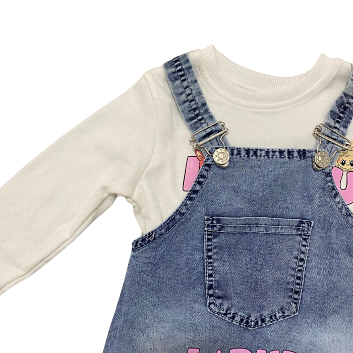 Set 2 piese fetițe „Labubu” – Rochiță salopetă din denim cu imprimeu și bluză albă cu mânecă lungă [4]