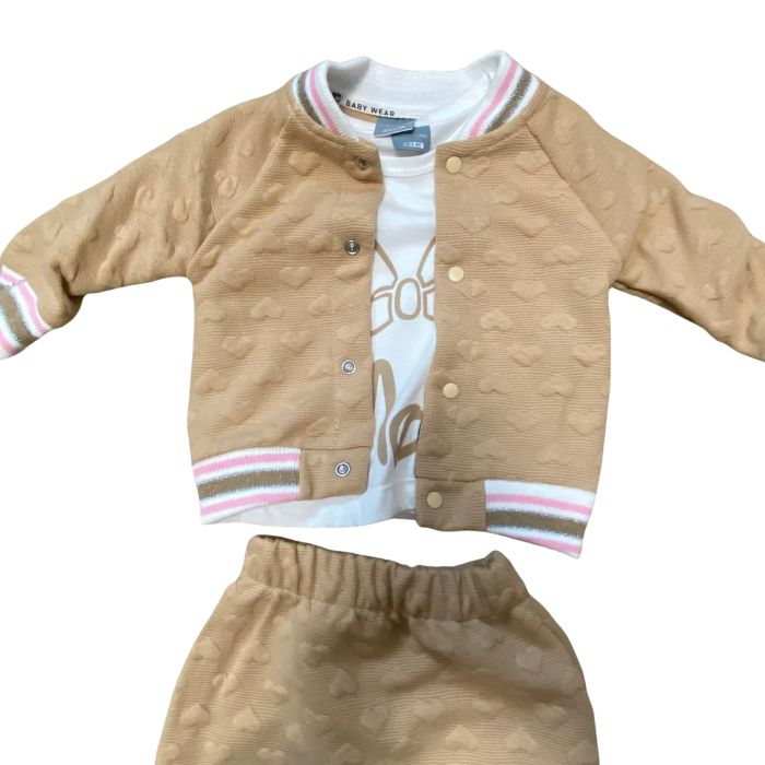 Set bebeluș tricotat bej cu inimioare reliefate și dungi pastelate [2]