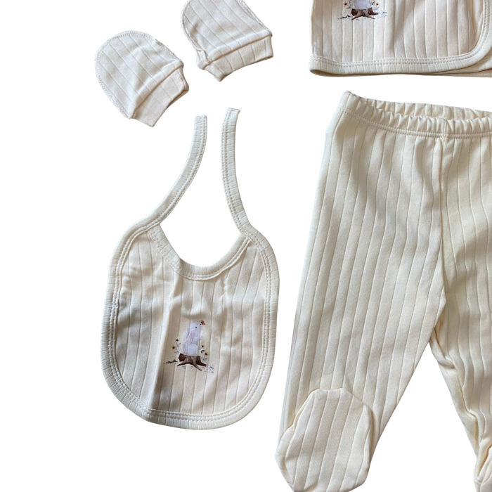 Set 5 piese cu imprimeu urs polar – bluză, pantaloni, bavețică, căciuliță și mănuși [5]