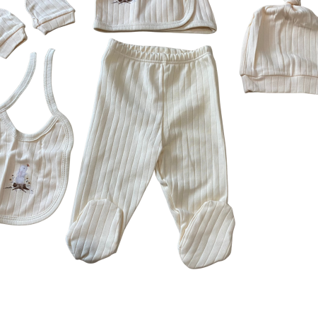 Set 5 piese cu imprimeu urs polar – bluză, pantaloni, bavețică, căciuliță și mănuși [3]