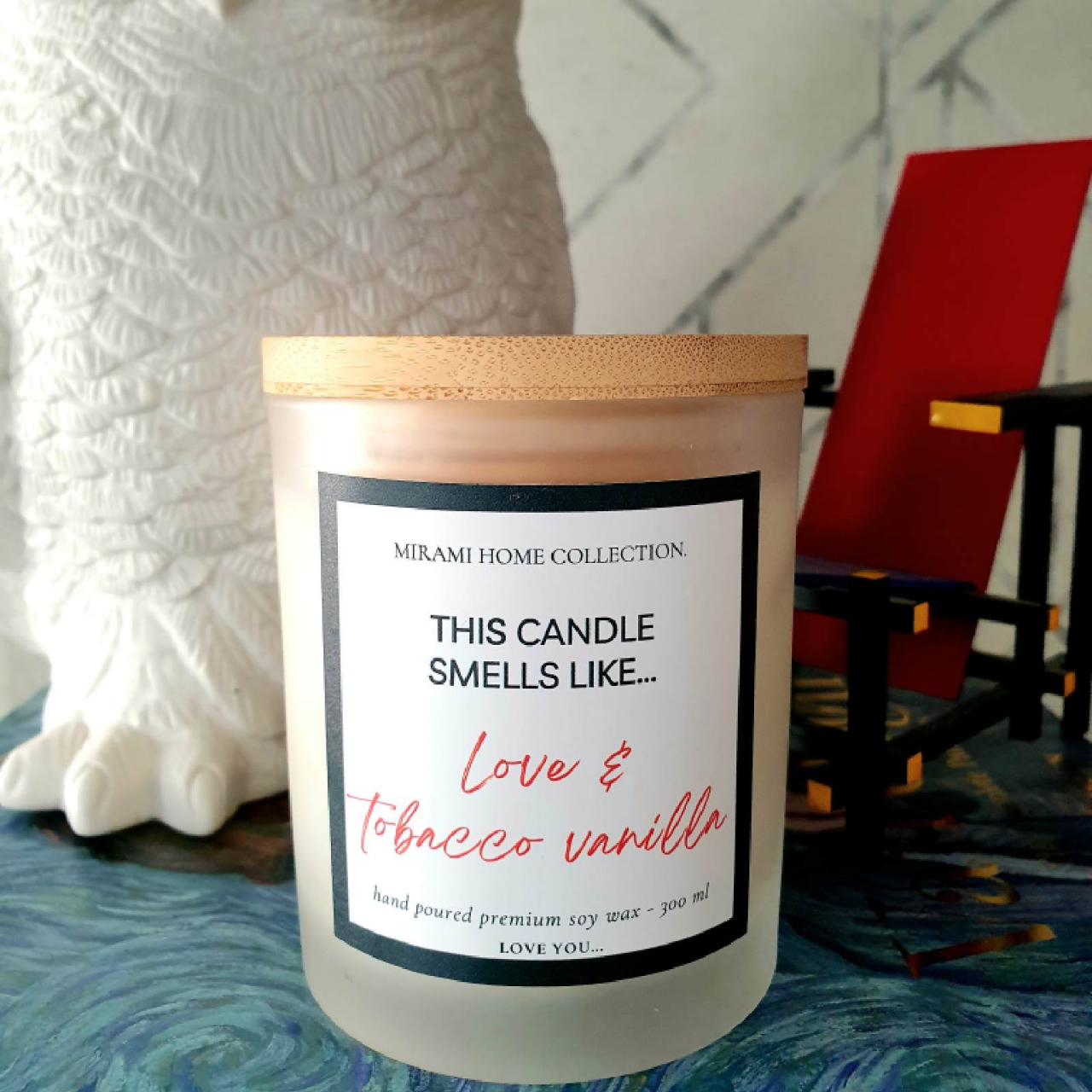 Lumânare parfumată din ceară de soia premium – THIS CANDLE SMELLS LIKE…Tobacco&Vanilla [5]