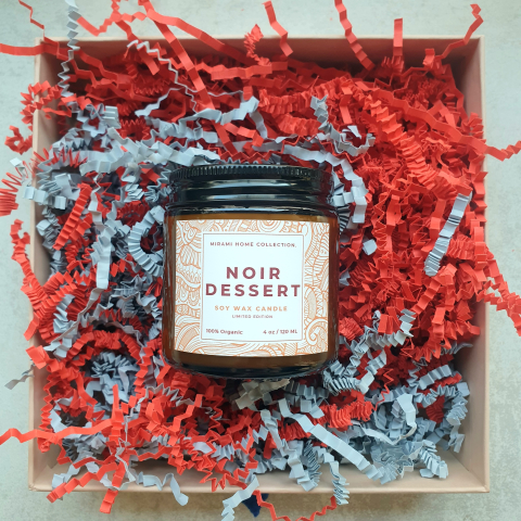 HOME ❤ COLLECTION - Lumanare parfumata din ceara de soia premium, NOIR DESSERT, 120ml