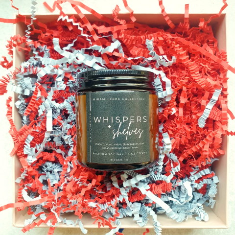 HOME ❤ COLLECTION - Lumânare parfumată din ceară de soia premium – WHISPERS SHELVES