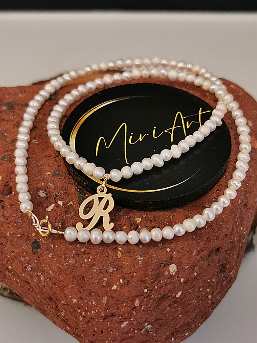 Colier Strălucire Perlată cu inițiala R – Perle de Cultură [4]