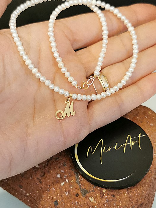Colier Strălucire Perlată cu inițiala M – Perle de Cultură [3]