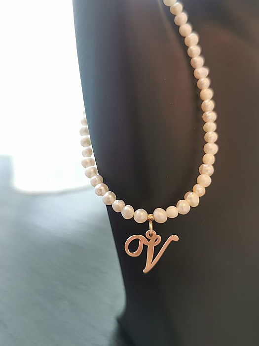 Brățara Strălucire Perlată – Inițiala V - Perle de Cultură [4]