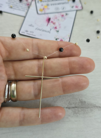 Colier pe fir transparent cu spinel, sfere și cruce din aur [4]