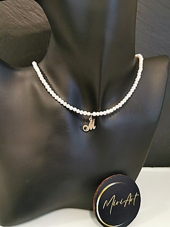 Colier Strălucire Perlată cu inițiala M – Perle de Cultură [0]