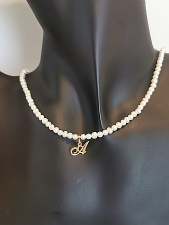 Colier Strălucire Perlată cu inițiala A – Perle de Cultură [0]