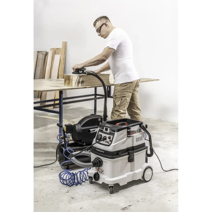 Aspirator de construcții cu funcție de curățare automată a filtrului și posibilitatea de a conecta un compresor și dispozitive pneumatice, filtru de clasă M [2]