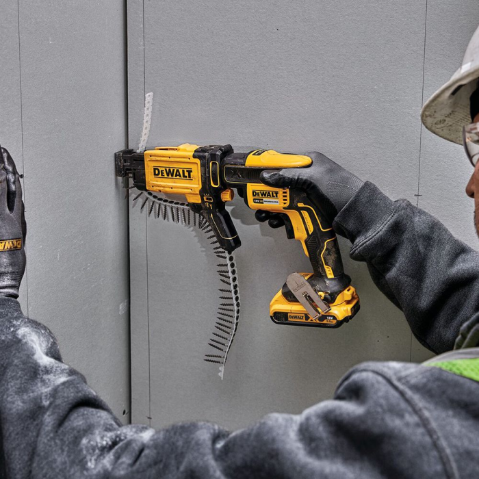 Masina de insurubat cu ambreiaj si magazie cu acumulator [3]