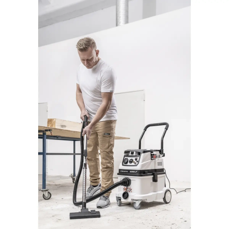 Aspirator de construcții cu funcție de curățare automată a filtrului și posibilitatea de a conecta un compresor și dispozitive pneumatice, filtru de clasă M [3]