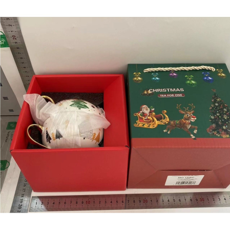 Set de Ceai, OEM, Tema Craciun, Ceainic 420 ml, Cana 310 ml, Farfurie, din Portelan, Model Joy, Alb [1]