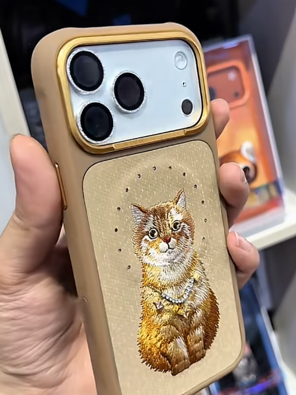 Husă Nimmy Lucky Fashion Cat iPhone 17 Pro Max MagSafe Maro [4]
