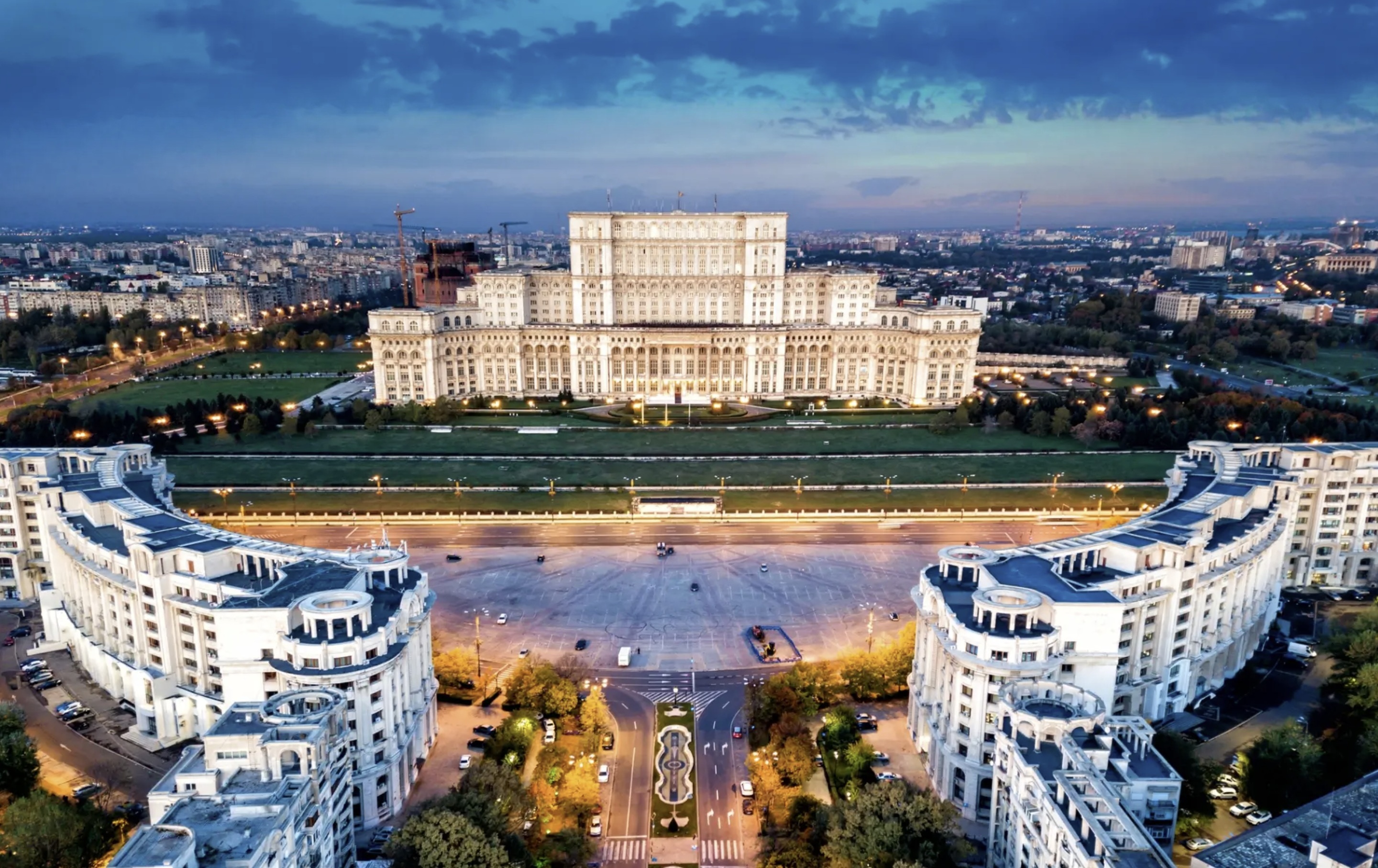 Top 10 locuri de vizitat în București cu o mașină închiriată