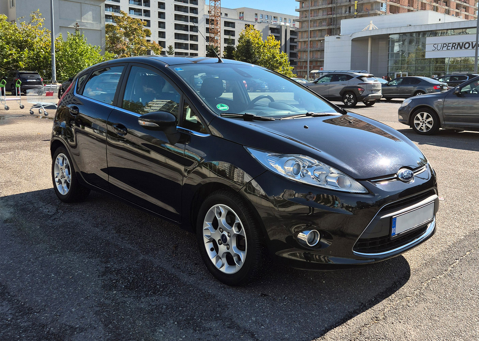 Top 5 mașini economice de închiriat în București pentru drumuri urbane