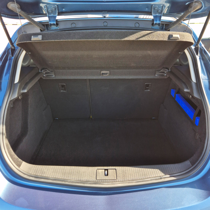 Închiriere Opel Astra [10]