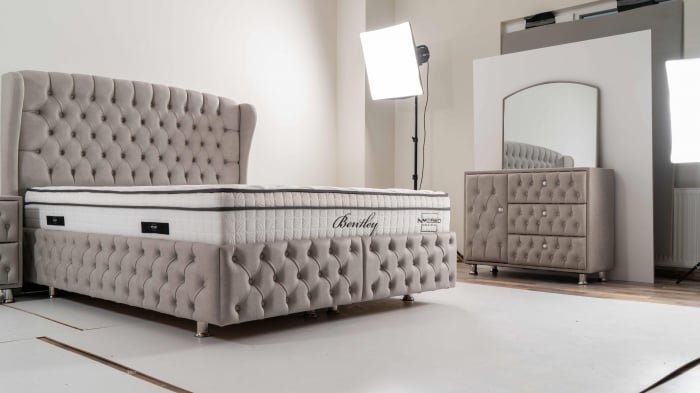 Pat tapitat Bentley cadru metalic cu somiera rabatabila si lada depozitare [2]