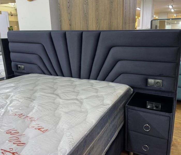 Pat tapitat Venus, cadru metalic cu somiera rabatabila si lada depozitare [4]