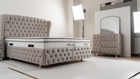 Pat tapitat Bentley cadru metalic cu somiera rabatabila si lada depozitare [1]