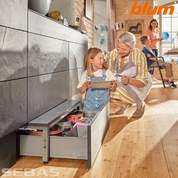 Soluția pentru plintă SPACE STEP. BLUM [6]