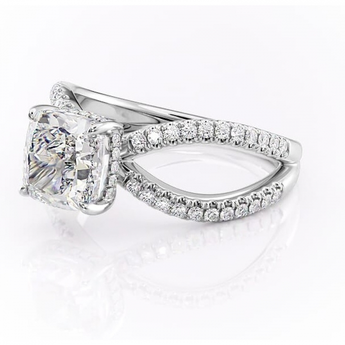 Inel de logodnă Acacia din aur Alb 14kt cu moissanite tăietură pernă – Montură pavé rafinată pentru profil înalt | Personalizează și configurează gratuit online [7]