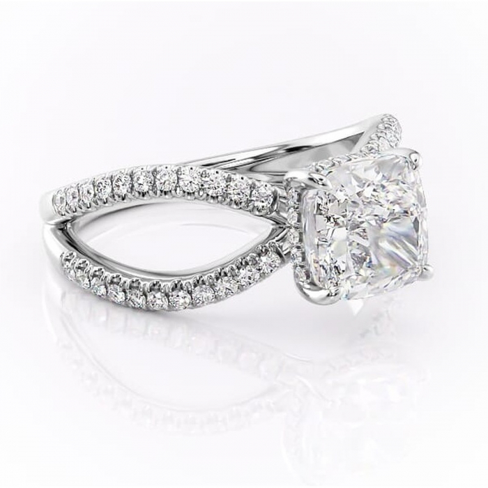 Inel de logodnă Acacia din aur Alb 14kt cu moissanite tăietură pernă – Montură pavé rafinată pentru profil înalt | Personalizează și configurează gratuit online [1]