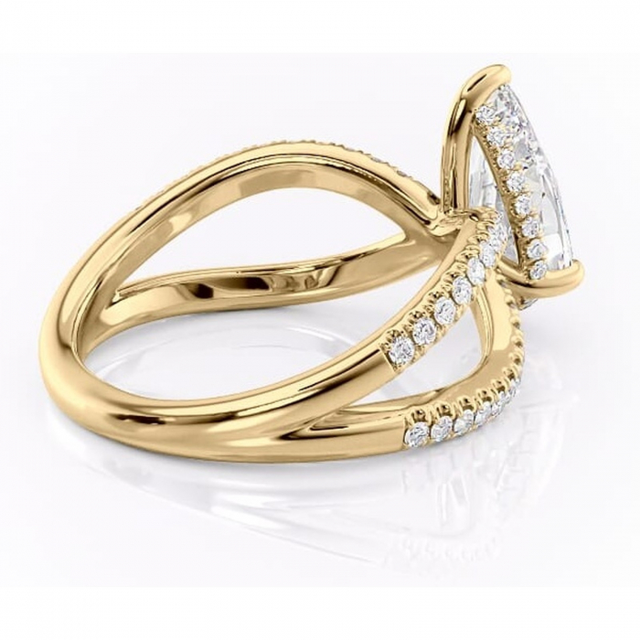 Inel de logodnă Acacia din aur Galben 18kt cu moissanite tăietură pară – Montură pavé rafinată pentru profil înalt | Personalizează și configurează gratuit online [3]