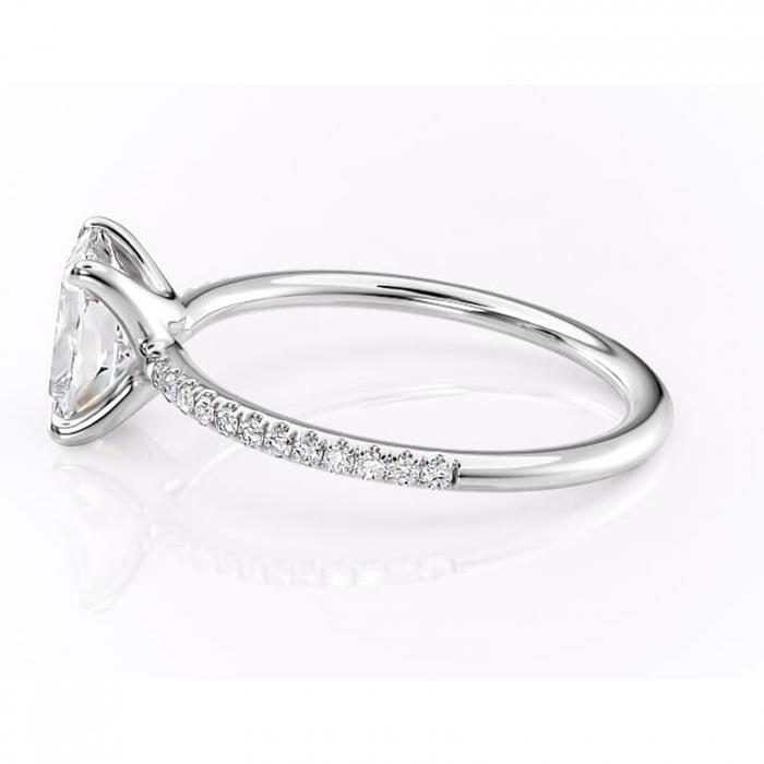 Inel de logodnă Adelaide din aur Alb 14kt cu moissanite tăietură pernă – Montură pavé rafinată pentru profil jos | Personalizează și configurează gratuit online [6]
