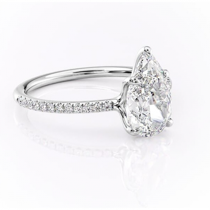 Inel de logodnă Adelaide din aur Alb 14kt cu moissanite tăietură pară – Montură pavé rafinată pentru profil jos | Personalizează și configurează gratuit online [1]