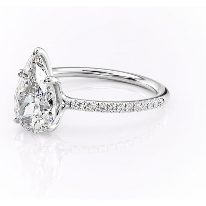 Inel de logodnă Adelaide din aur Alb 14kt cu moissanite tăietură pară – Montură pavé rafinată pentru profil jos | Personalizează și configurează gratuit online [7]