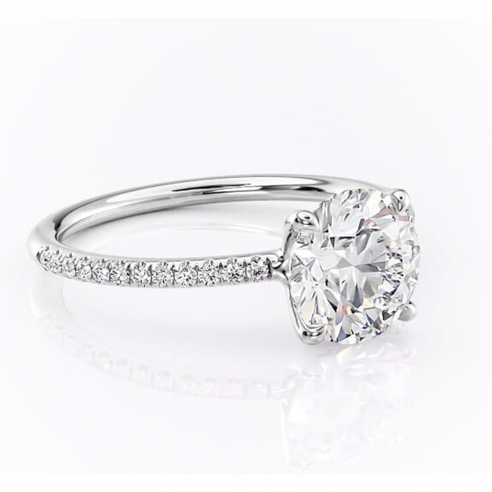 Inel de logodnă Adelaide din aur Alb 14kt cu moissanite tăietură rotundă – Montură pavé rafinată pentru profil jos | Personalizează și configurează gratuit online [1]