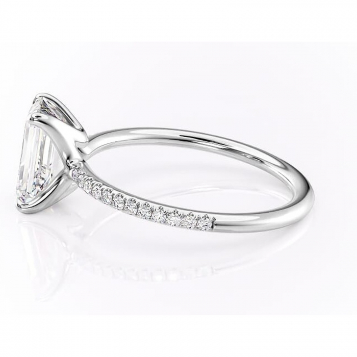 Inel de logodnă Adelaide din aur Alb 14kt cu moissanite tăietură smarald – Montură pavé rafinată pentru profil jos | Personalizează și configurează gratuit online [6]