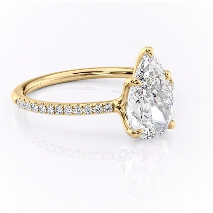 Inel de logodnă Adelaide din aur Galben 14kt cu moissanite tăietură pară – Montură pavé rafinată pentru profil jos | Personalizează și configurează gratuit online [1]