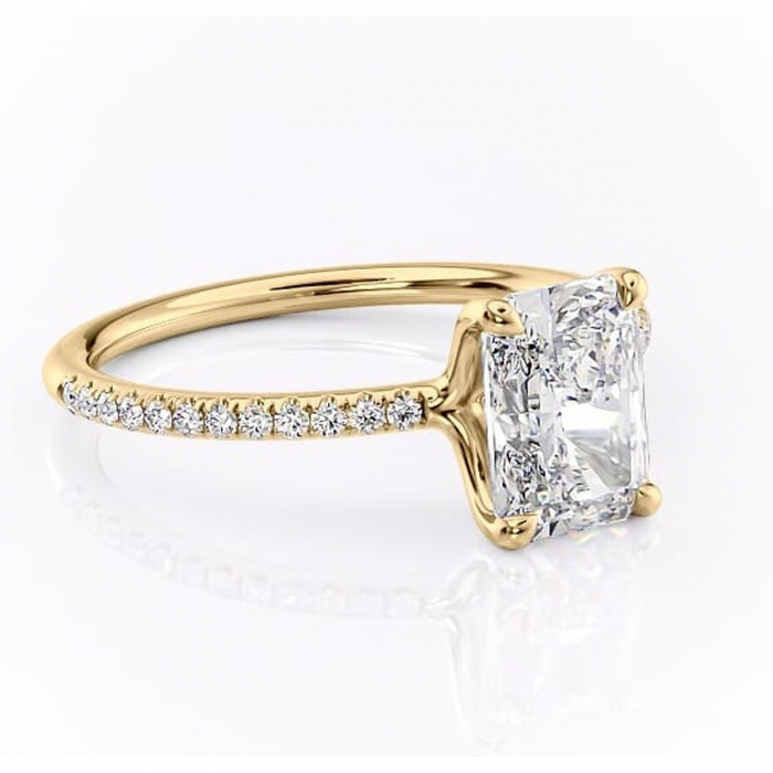 Inel de logodnă Adelaide din aur Galben 18kt cu moissanite tăietură radiantă – Montură pavé rafinată pentru profil jos | Personalizează și configurează gratuit online [1]