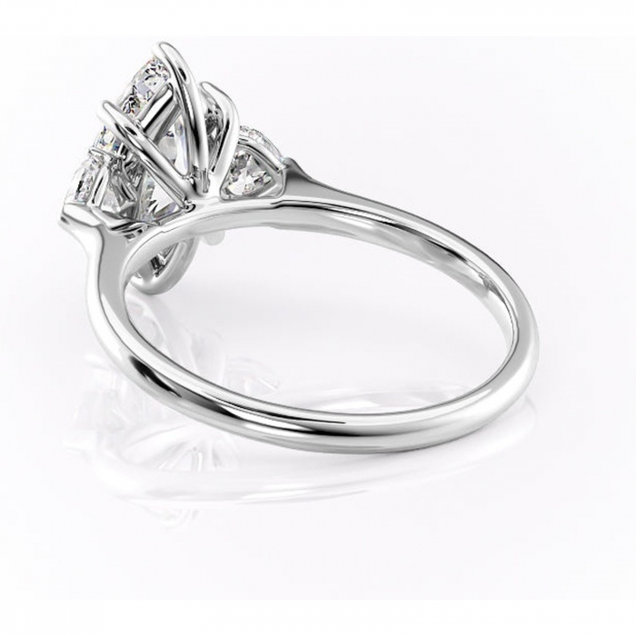 Inel de logodnă Aislyn din aur Alb 14kt cu moissanite tăietură marquise – Montură cu trei pietre rafinată pentru profil înalt | Personalizează și configurează gratuit online [4]