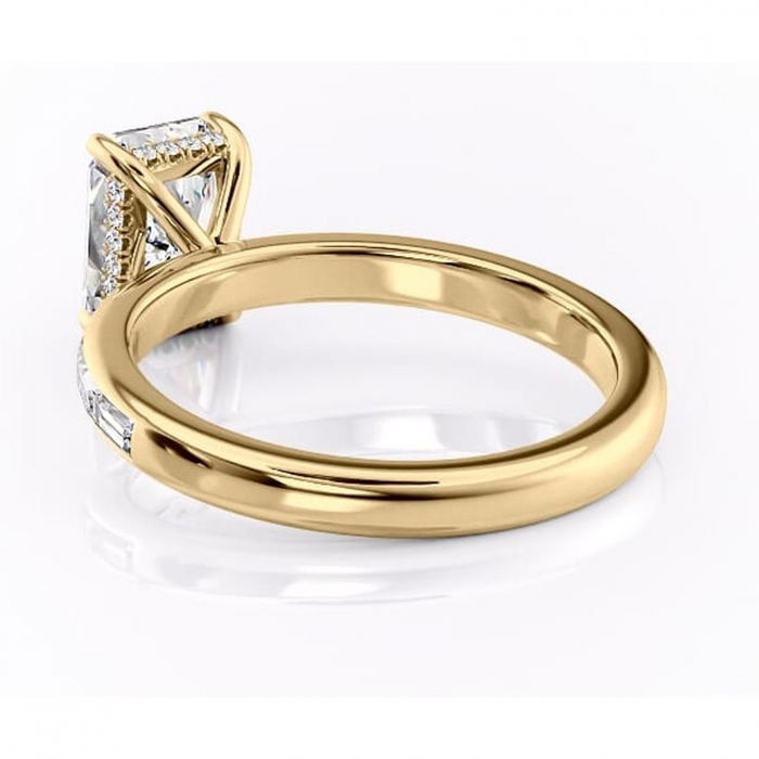 Inel de logodnă Alexandra din aur Galben 18kt cu moissanite tăietură radiantă – Montură cu canal rafinată pentru profil înalt | Personalizează și configurează gratuit online [4]