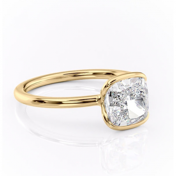 Inel de logodnă Alouette din aur Galben 14kt cu moissanite tăietură pernă – Solitar rafinată pentru profil mediu | Personalizează și configurează gratuit online [1]