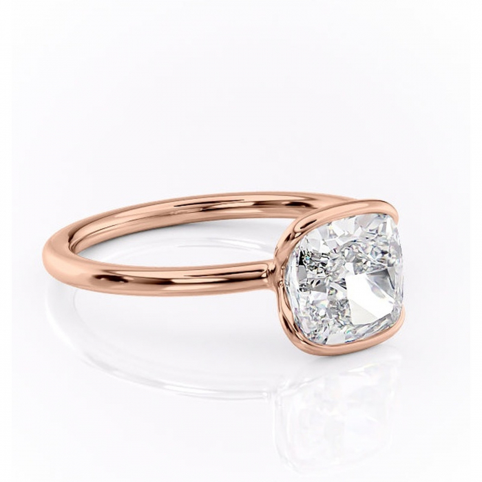 Inel de logodnă Alouette din aur Rose 18kt cu moissanite tăietură pernă – Solitar rafinată pentru profil mediu | Personalizează și configurează gratuit online [1]