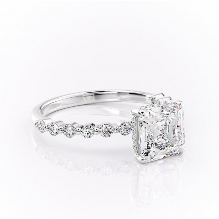 Inel de logodnă Amara din aur Alb 14kt cu moissanite tăietură asscher – Pietre laterale rafinată pentru profil înalt | Personalizează și configurează gratuit online [1]