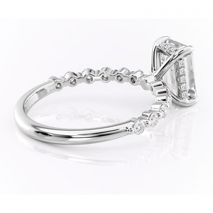 Inel de logodnă Amara din aur Alb 14kt cu moissanite tăietură smarald – Pietre laterale rafinată pentru profil înalt | Personalizează și configurează gratuit online [3]