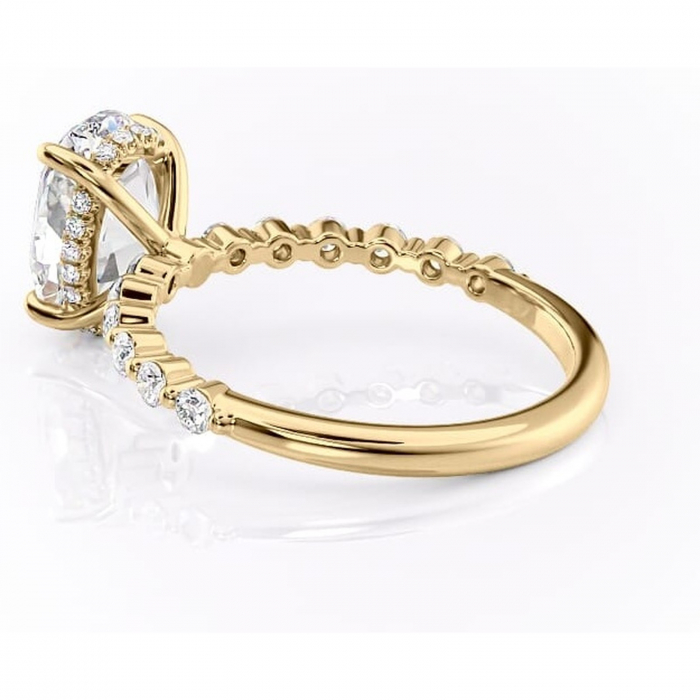 Inel de logodnă Amara din aur Galben 14kt cu moissanite tăietură ovală – Pietre laterale rafinată pentru profil înalt | Personalizează și configurează gratuit online [5]