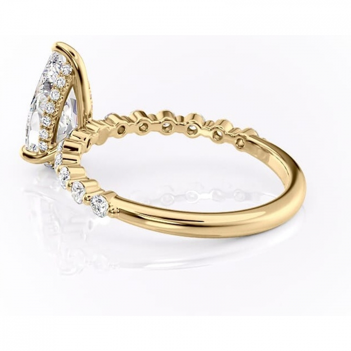 Inel de logodnă Amara din aur Galben 14kt cu moissanite tăietură pară – Pietre laterale rafinată pentru profil înalt | Personalizează și configurează gratuit online [5]