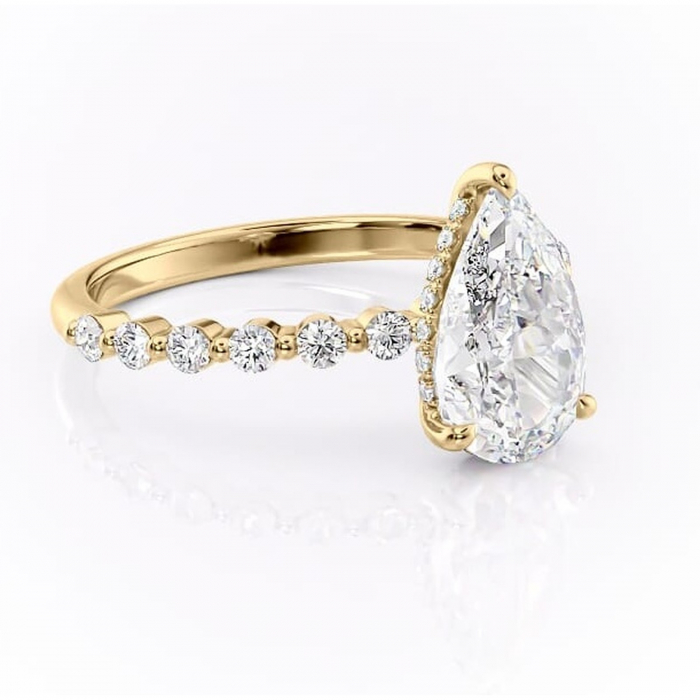 Inel de logodnă Amara din aur Galben 14kt cu moissanite tăietură pară – Pietre laterale rafinată pentru profil înalt | Personalizează și configurează gratuit online [1]