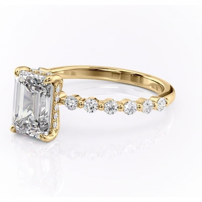 Inel de logodnă Amara din aur Galben 14kt cu moissanite tăietură smarald – Pietre laterale rafinată pentru profil înalt | Personalizează și configurează gratuit online [7]