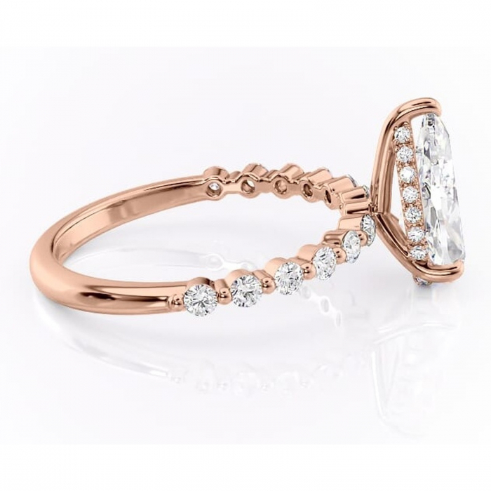 Inel de logodnă Amara din aur Rose 18kt cu moissanite tăietură pară – Pietre laterale rafinată pentru profil înalt | Personalizează și configurează gratuit online [2]