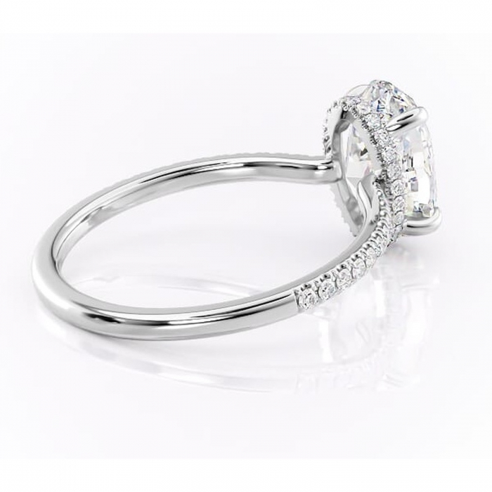 Inel de logodnă Arabella din aur Alb 14kt cu moissanite tăietură ovală – Montură pavé rafinată pentru profil jos | Personalizează și configurează gratuit online [3]