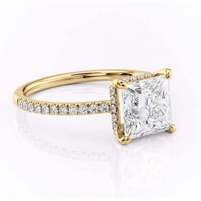 Inel de logodnă Arabella din aur Galben 14kt cu moissanite tăietură princess – Montură pavé rafinată pentru profil jos | Personalizează și configurează gratuit online [1]