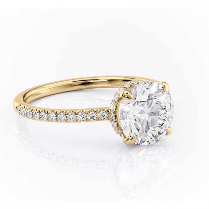 Inel de logodnă Arabella din aur Galben 14kt cu moissanite tăietură rotundă – Montură pavé rafinată pentru profil jos | Personalizează și configurează gratuit online [1]